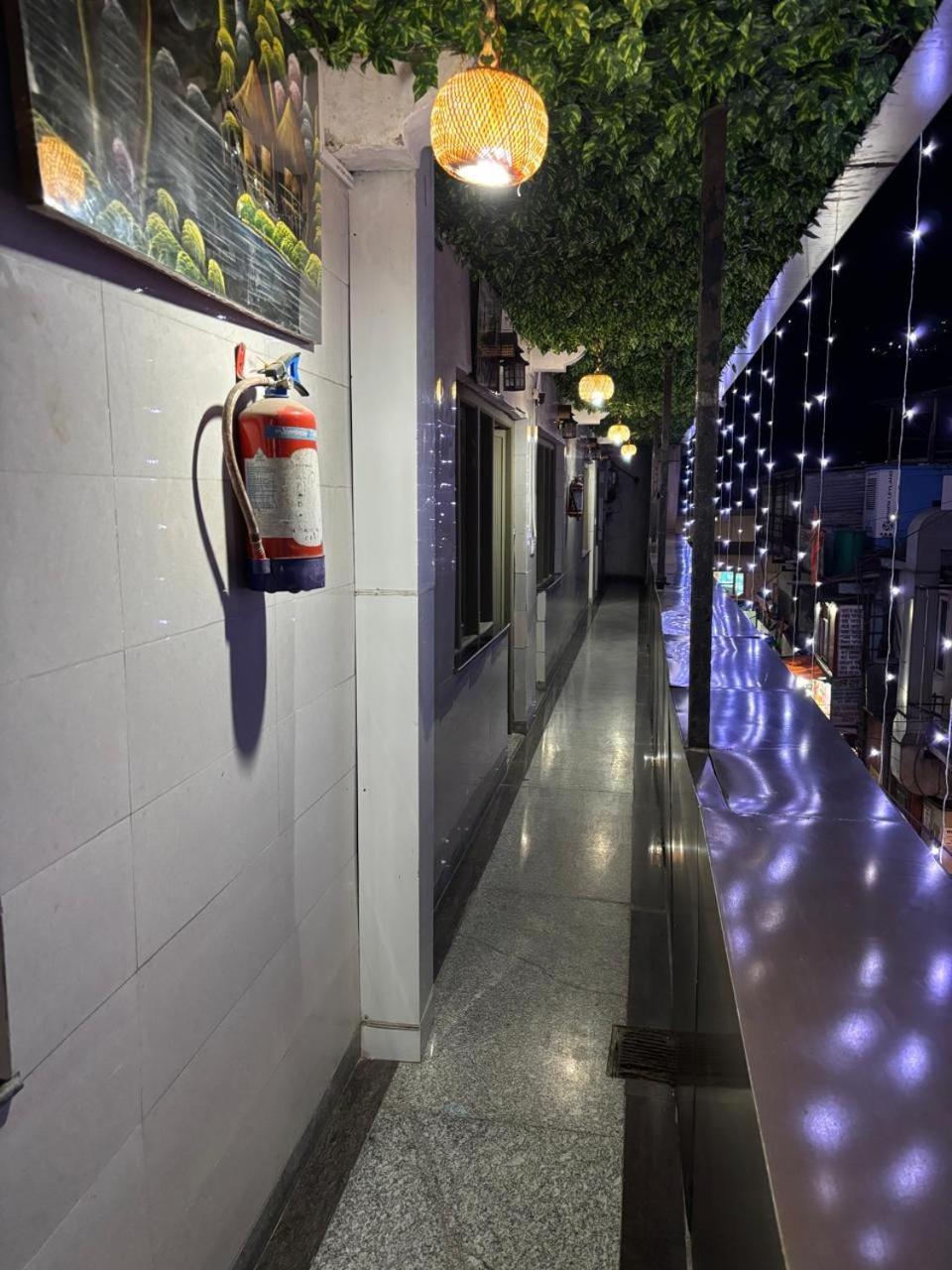 Hotel Amar Mussoorie Esterno foto