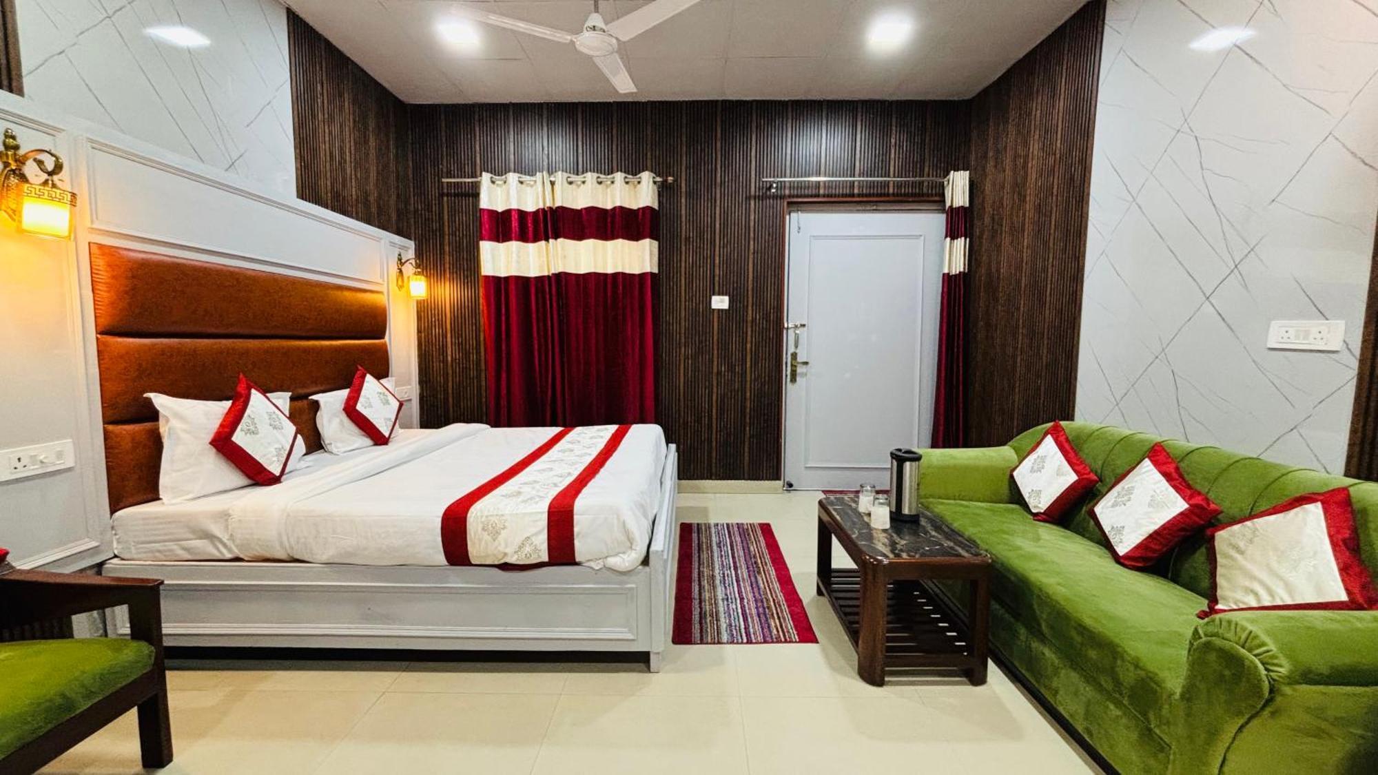 Hotel Amar Mussoorie Esterno foto