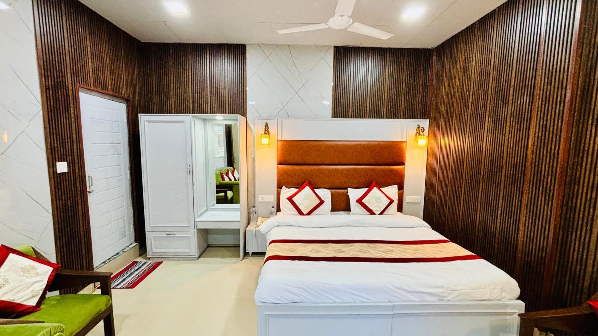 Hotel Amar Mussoorie Esterno foto